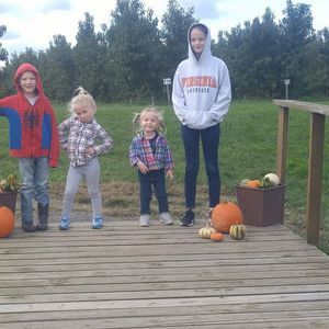 Meet your Posher, Angela